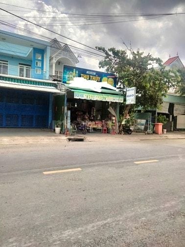 BÁN NHÀ BUÔN BÁN TẠP HOÁ CHỢ BÌNH CHÁNH GIÁ 620TR (BAO SANG TÊN CC)
