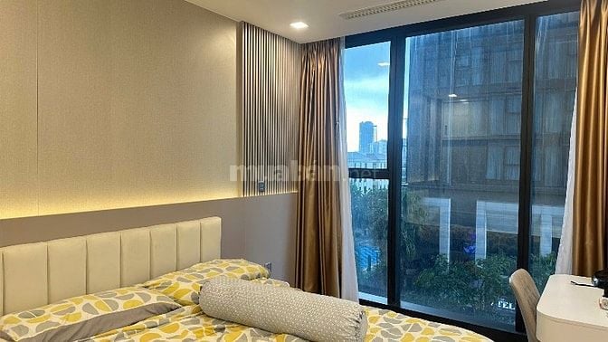 Bán nhanh căn hộ 1PN Vinhomes Ba Son view Pháo hoa đã có sổ