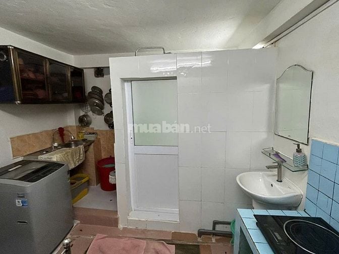 Bán Nhà nguyên căn khu dân cư thông ra nhiều đường 
