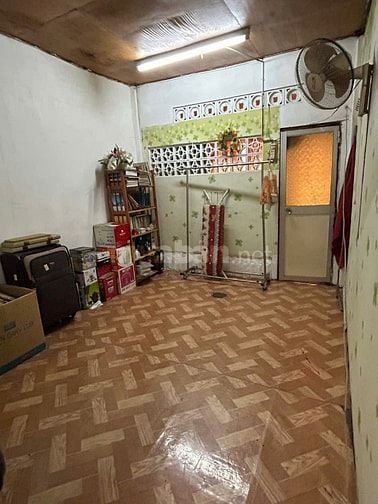 Bán Nhà nguyên căn khu dân cư thông ra nhiều đường 