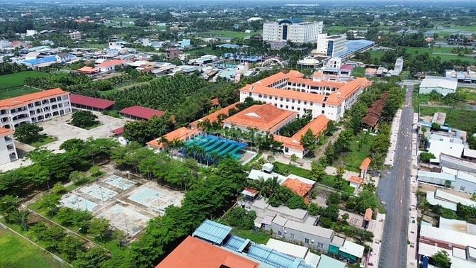 VỊ TRÍ ĐỘC QUYỀN :150 m2 thổ cư đường 3/2,gần Trung tâm ,ngay Vinhome