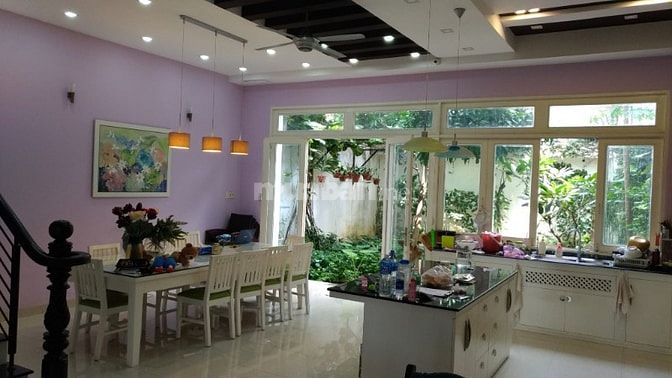 BIỆT THỰ - 203M  - ĐƯỜNG 7M - NGUYỄN DUY TRINH - BÌNH TRƯNG TÂY 