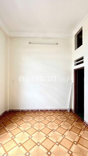 Cho thuê nhà 4 tầng mặt tiền đường Trịnh Đình Trọng 