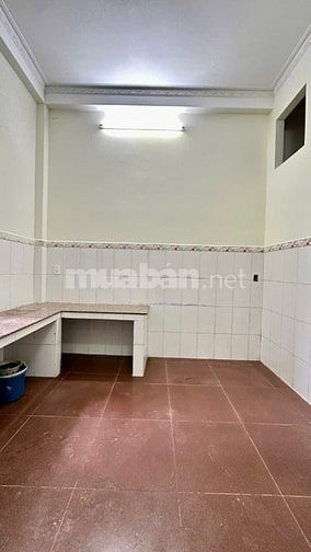 Cho thuê nhà 4 tầng mặt tiền đường Trịnh Đình Trọng 