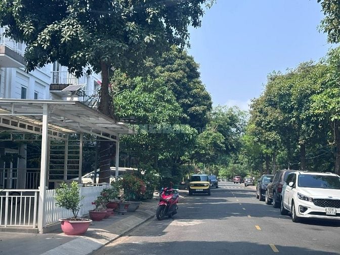 Bán lô đất thích hợp an cư tại khu dân cư an ninh bảo vệ 24/7