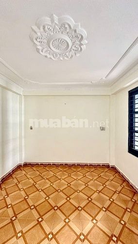 Cho thuê nhà 4 tầng mặt tiền đường Trịnh Đình Trọng 