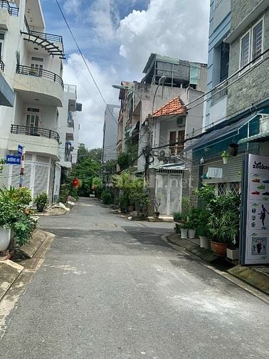 BÁN NHÀ NGAY TRUNG TÂM Q.7 GIÁ RẺ