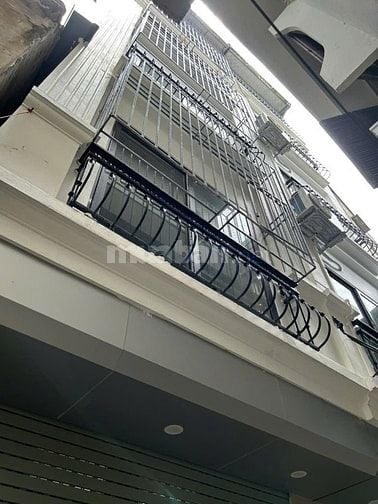 CHÍNH CHỦ cho thuê nhà, VP ngõ 318 La Thành 40m2* 6 tầng có thang máy