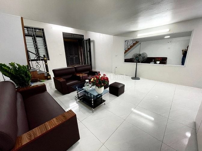NHÀ ĐẸP 3 TẦNG - MỚI KÍNH KOONG - DÂN XÂY TÂM HUYẾT - NGÕ THÔNG OTO - 