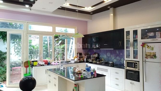 BIỆT THỰ - 203M  - ĐƯỜNG 7M - NGUYỄN DUY TRINH - BÌNH TRƯNG TÂY 