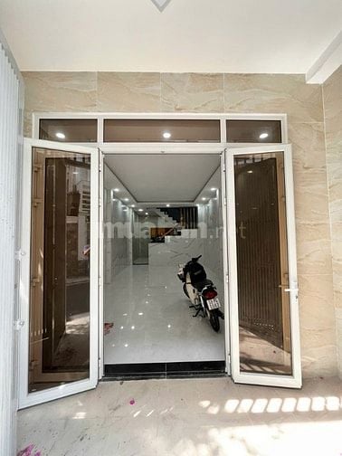 Bán nhà gần Ngã Tư Bảy Hiền, DT: 4.2 x 14m [CN 60m2] 2 lầu - 8.3 tỷ TL
