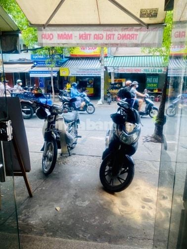 NHÀ MẶT TIỀN KHU TRUNG TÂM BÌNH THẠNH GIÁP Q1