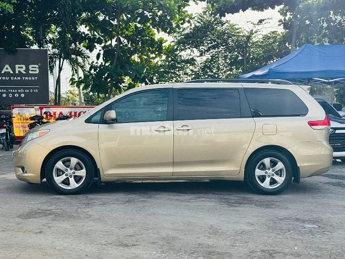 SIENNA LE 3.5AT - 1 cầu - nhập Mỹ