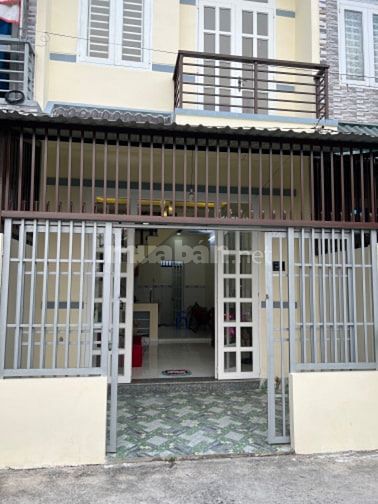 NHÀ BÁN CHÍNH CHỦ. HUYỆN ĐỨC HÒA, LONG AN. TRỆT 1 LẦU,. DT: 4x10m