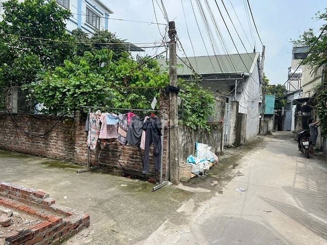 80m lô góc sát chợ phú nghĩa mặt tiền 8m đường 4m giá 3,5tỷ