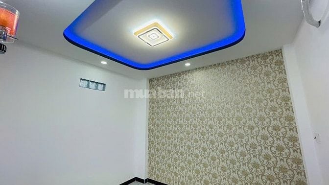 GĐ CẦN BÁN CĂN NHÀ 2 LẦU GIÁP QUẬN 12 SHR NỞ HẬU NGANG 6,5M 
