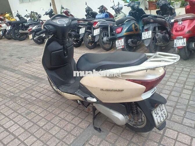 Xe Honda lead fi