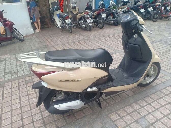Xe Honda lead fi