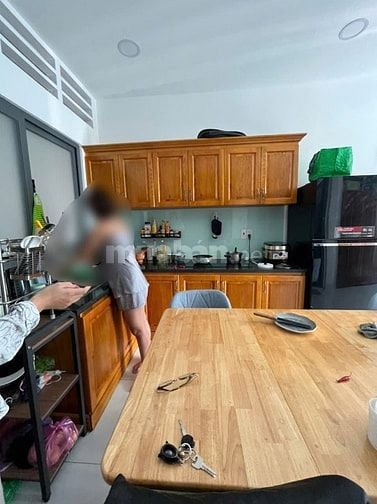 Bán Chung Cư 43 Hồ Văn Huê Phường 9 Phú Nhuận 60m2 2PN 1WC Lầu 3