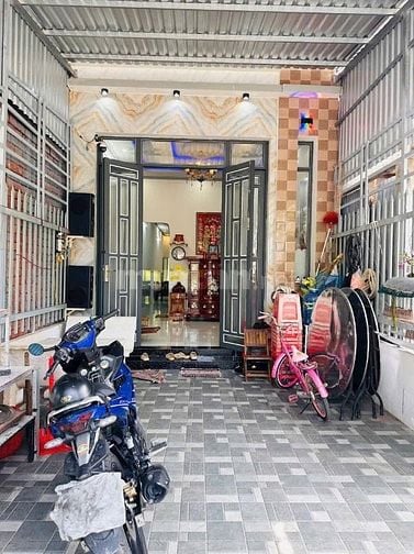Cần bán gấp căn nhà cấp 4 ngay Nguyễn Cửu Phú