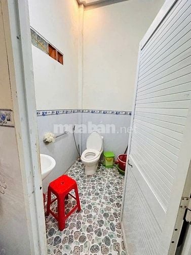 Cần bán gấp căn nhà cấp 4 ngay Nguyễn Cửu Phú
