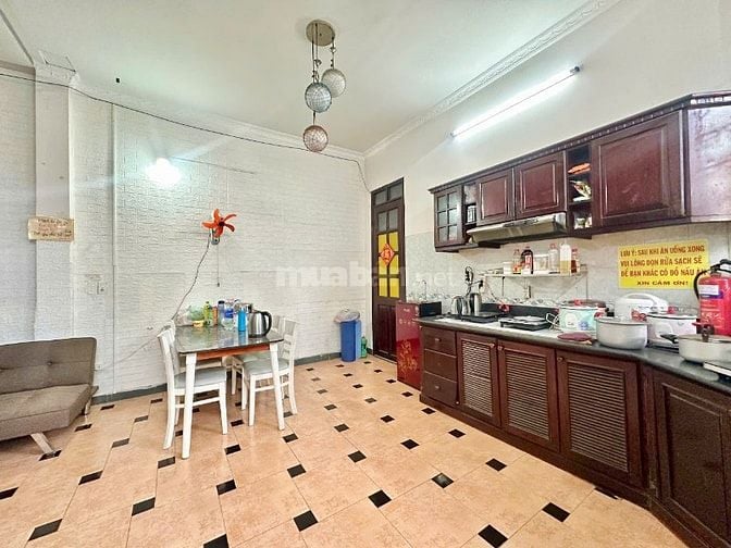 Cho thuê ký túc xá nằm trong biệt thự gần sân bay giá rẻ bao trọn gói