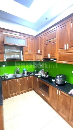Cho thuê biệt thự Mới,có Thang Máy tại Đỗ Quang,Trung Hoà,Cầu Giấy