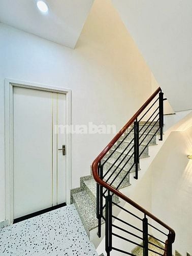 Nhà 3 lầu đẹp CAO CẤP hẻm Trần Bình Trọng, P5, Q.Bình Thạnh, vào ở nga