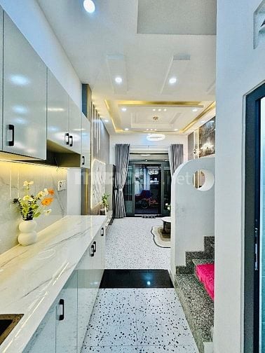 Nhà 3 lầu đẹp CAO CẤP hẻm Trần Bình Trọng, P5, Q.Bình Thạnh, vào ở nga