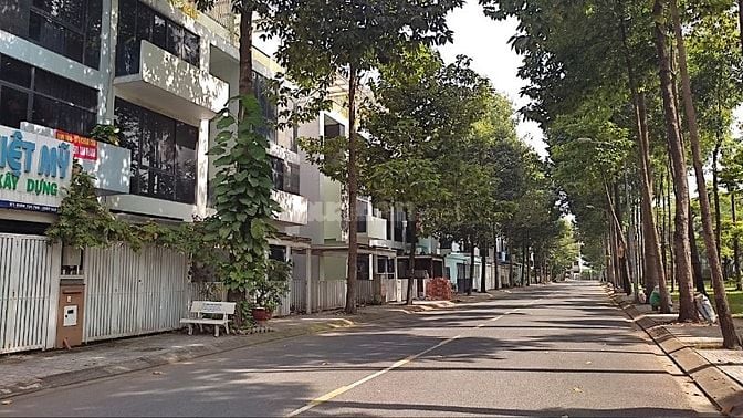 Đất Cát Lái 5x20 sổ đỏ cầm tay đường thông thoáng 63tr/m tại Q.2