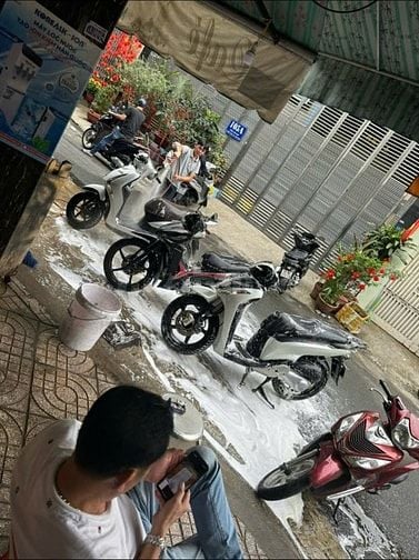 Sang tiệm rửa xe + quán phở mặt tiền Lê Quang Chiểu, Hiệp Tân, Tân Phú