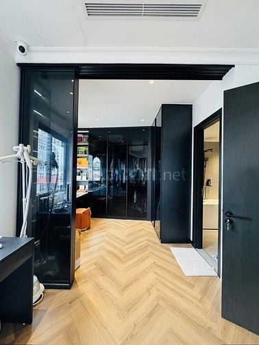 Bán tòa nhà văn phòng Nguyễn Trãi, Dt 79m2, 8t, mt 6m, kinh doanh đỉnh