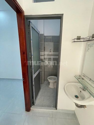 Nhà gần chợ Mỹ Hạnh Nam giáp Hóc Môn .Giá 350tr bao sang tên