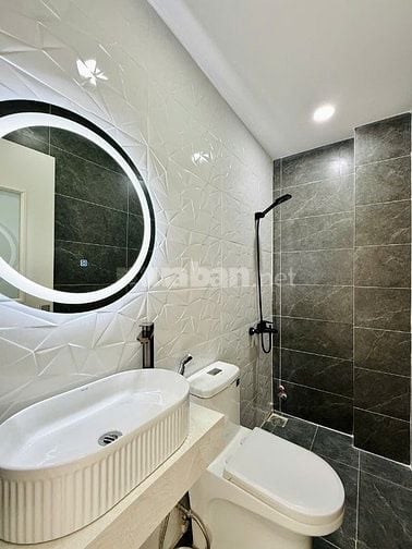 CHÍNH CHỦ BÁN MẶT TIỀN AN NHƠN 2LẦU ĐÚC NHÀ ĐẸP BUÔN BÁN KINH DOANH