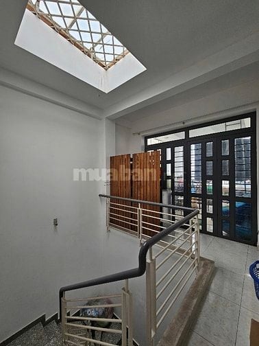 4x17m, 2 lầu nhà mới, Mặt Tiền Bông Sao P5 Q8 