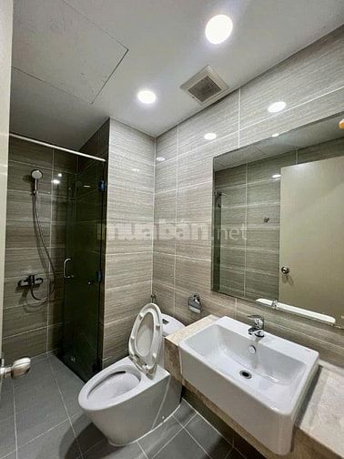 Chung cư CC Sky Center,  P2, Tân Bình, 120m2, 3PN, 2WC, NTCC, 22tr/thá