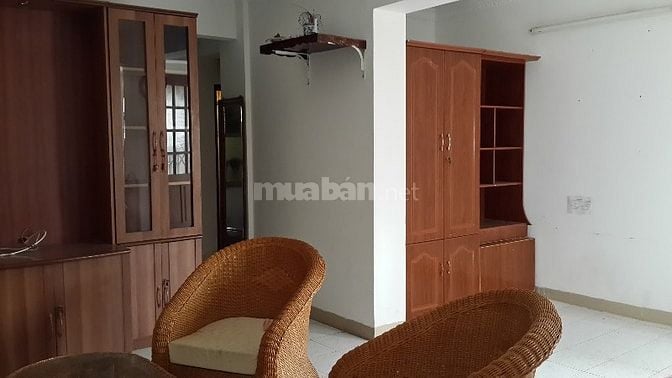 Cho thuê căn hộ ở trung tâm, tiện lợi mọi thứ, cho gia đình 2-3 người