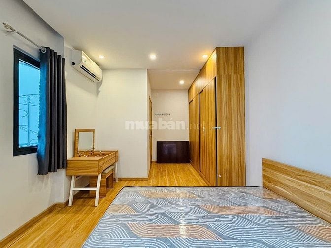 CHỦ CẦN BÁN GẤP NHÀ GẦN SÂN BAY NGANG 6M ĐÚC 2LẦU 3PN FULL NỘI THẤT