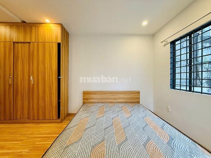 CHỦ CẦN BÁN GẤP NHÀ GẦN SÂN BAY NGANG 6M ĐÚC 2LẦU 3PN FULL NỘI THẤT