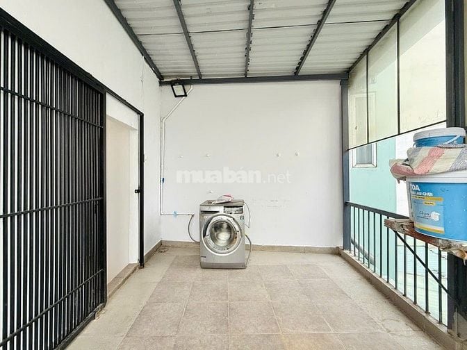 CHỦ CẦN BÁN GẤP NHÀ GẦN SÂN BAY NGANG 6M ĐÚC 2LẦU 3PN FULL NỘI THẤT