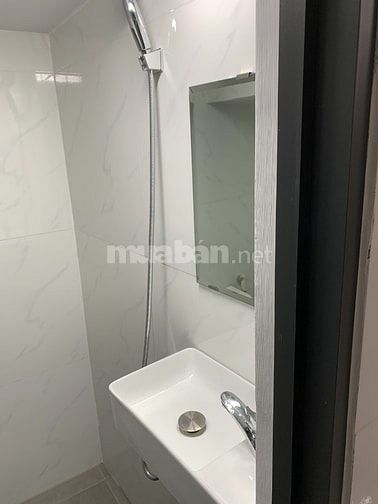 Nhà cho thuê nguyên căn mới đẹp, dt 3,5 x 9, 3 lầu giá 16tr/tháng, hXh