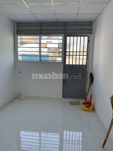Nhà cho thuê nguyên căn mới đẹp, dt 3,5 x 9, 3 lầu giá 16tr/tháng, hXh