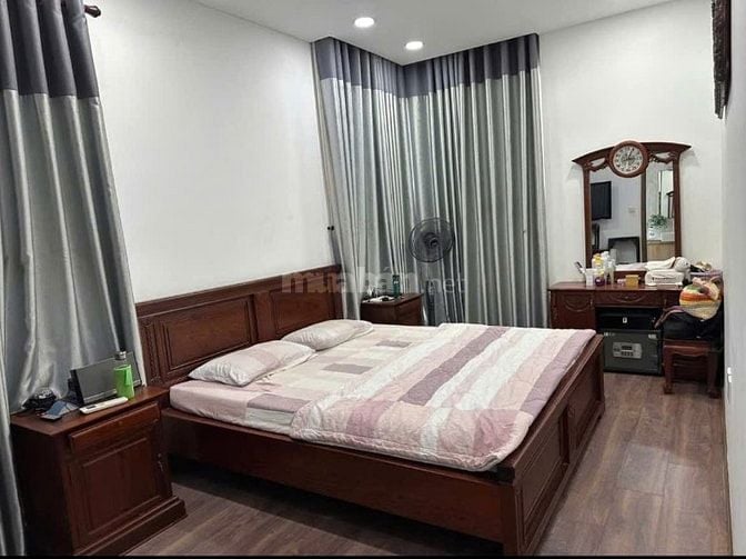 Chung cư Ruby, 2A Nguyễn Sỹ Sách, TB: 2p ngủ, 2WC full NT, 10tr/th