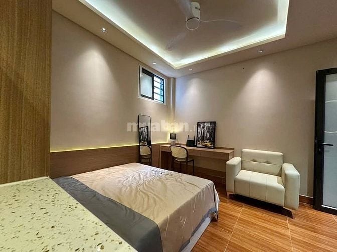 Phòng đẹp ngõ 12 bồ đề long biên 
