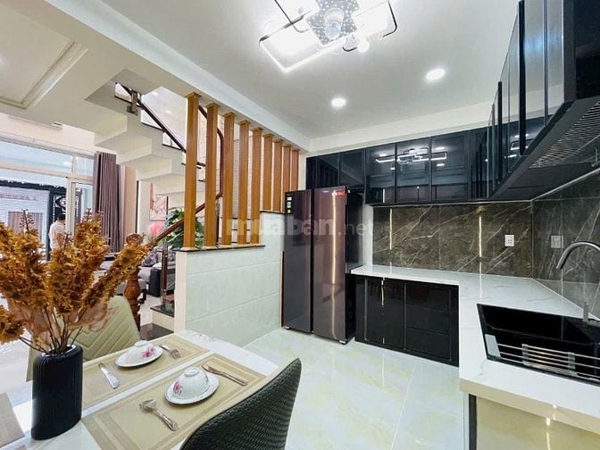 Nhà 4 lầu đẹp CAO CẤP hẻm xe hơi Đường Số 1, P15, Q.Gò Vấp, vào ở ngay