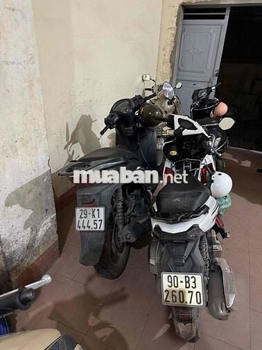 MỘT CHỦ TỪ ĐẦU bán xe SH cho chủ mới về giữ gìn