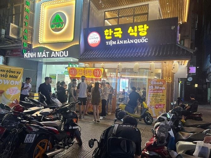 CHO THUÊ NHÀ LÔ GÓC 18M MẶT PHỐ CHÙA LÁNG – NGAY GẦN ĐH NGOẠI THƯƠNG