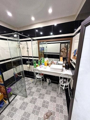 Bán nhà Nguyễn Khang, Cầu Giấy, 5 Tầng mới, Nội thất hiện đại, 7.9 Tỷ