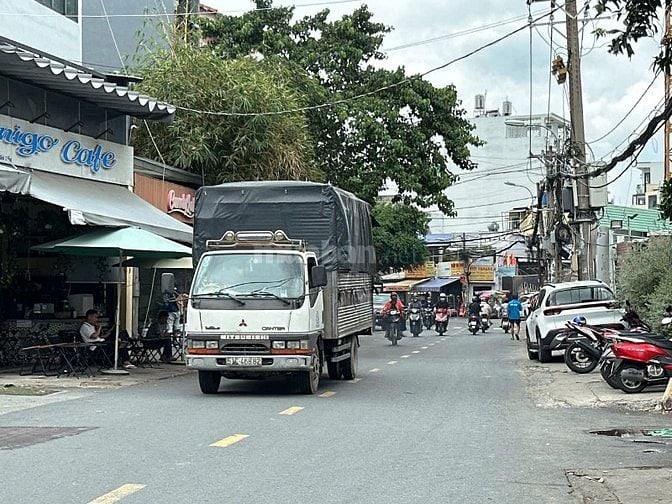Bán nhà HXT Nguyên Hồng 75m2 ngang 4m tiện KD buôn bán sát PVĐ 8.8 tỷ.