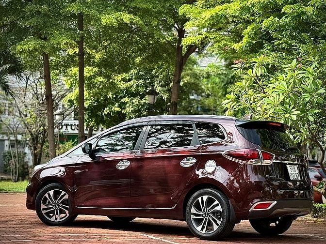 kia rondo ( số tự động ) chính chủ